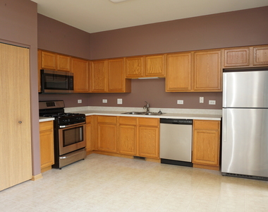 407 Waubonsee Drive - Photo Thumbnail 9