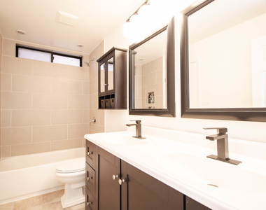1471 N Larrabee Street - Photo Thumbnail 9