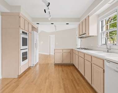 1120 Romona Road - Photo Thumbnail 9