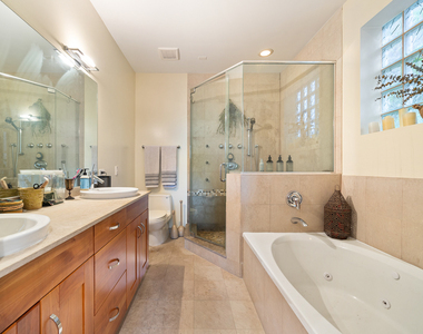 1106 N Paulina Street - Photo Thumbnail 10