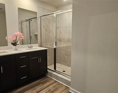 674 Gabby Point Sw - Photo Thumbnail 7