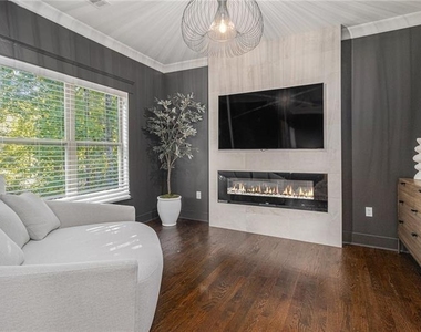 519 Holcomb Bridge Road - Photo Thumbnail 13