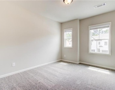 4654 Cypress Landing Way - Photo Thumbnail 19