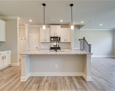 4654 Cypress Landing Way - Photo Thumbnail 3