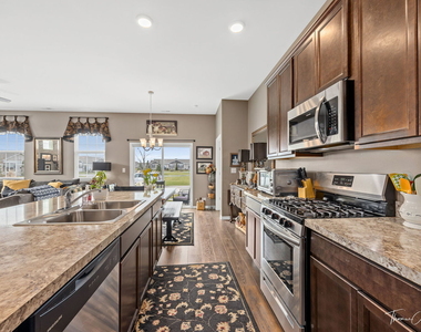 1770 Southern Circle - Photo Thumbnail 7