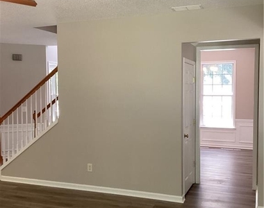 550 Ashland Parkway - Photo Thumbnail 11