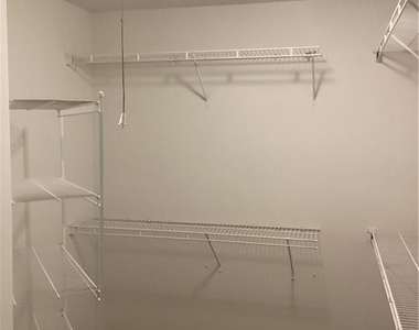 550 Ashland Parkway - Photo Thumbnail 24