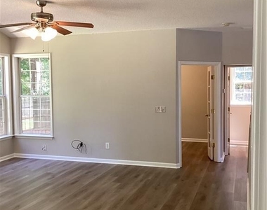 550 Ashland Parkway - Photo Thumbnail 12