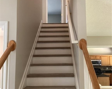 550 Ashland Parkway - Photo Thumbnail 17