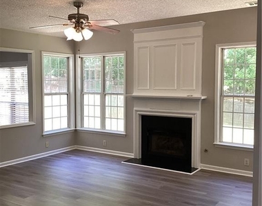 550 Ashland Parkway - Photo Thumbnail 7