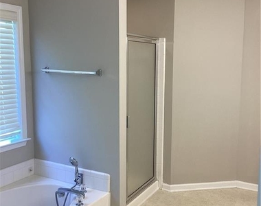 550 Ashland Parkway - Photo Thumbnail 22