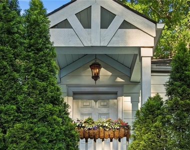 1189 Atlantic Drive Nw - Photo Thumbnail 2