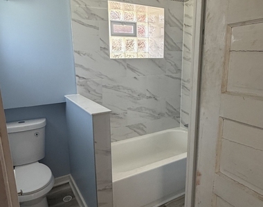 315 Pierce Street - Photo Thumbnail 16