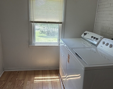 315 Pierce Street - Photo Thumbnail 6