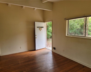 4218 Chamblee Tucker Road - Photo Thumbnail 2