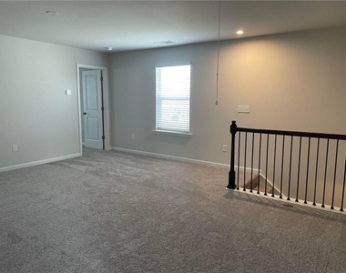 632 Blue Ash Court - Photo Thumbnail 19