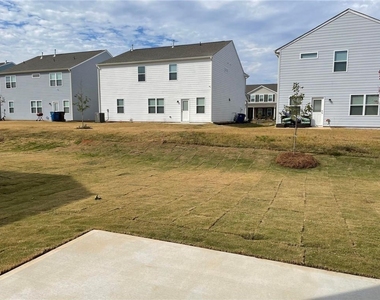 632 Blue Ash Court - Photo Thumbnail 15