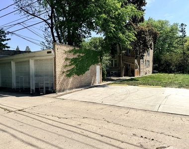 8912 Ewing Avenue - Photo Thumbnail 12