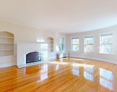 8912 Ewing Avenue - Photo Thumbnail 2
