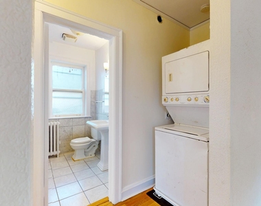8912 Ewing Avenue - Photo Thumbnail 9
