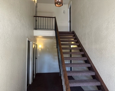 380 Heather Court - Photo Thumbnail 20
