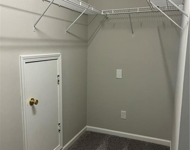 5480 Mountain Top Pl - Photo Thumbnail 13