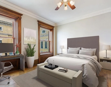 559 W Surf Street - Photo Thumbnail 12