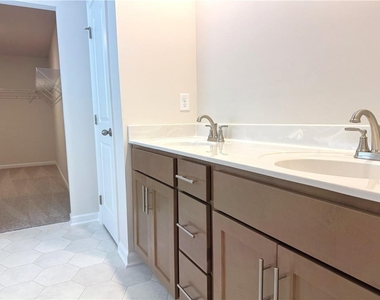 273 Bloomfield Circle - Photo Thumbnail 15
