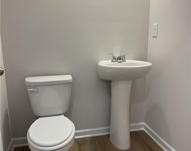 273 Bloomfield Circle - Photo Thumbnail 23