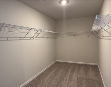 273 Bloomfield Circle - Photo Thumbnail 18