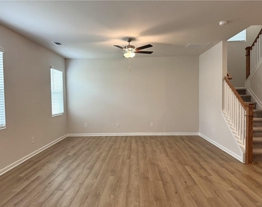 273 Bloomfield Circle - Photo Thumbnail 10