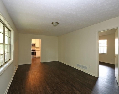 4215 Fawn Lane Se - Photo Thumbnail 12