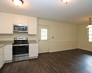 4215 Fawn Lane Se - Photo Thumbnail 8