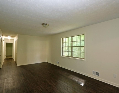 4215 Fawn Lane Se - Photo Thumbnail 11