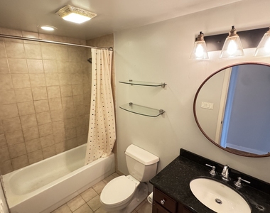 1071 W 15th Street - Photo Thumbnail 9