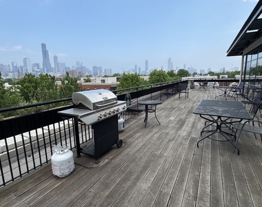 1071 W 15th Street - Photo Thumbnail 19