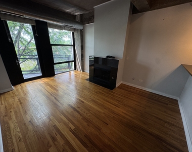 1071 W 15th Street - Photo Thumbnail 1