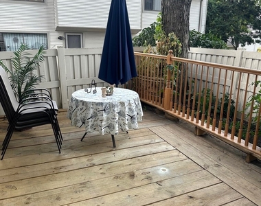 615 Verde Drive - Photo Thumbnail 16