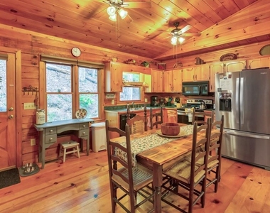 9 Briar Creek Road - Photo Thumbnail 16