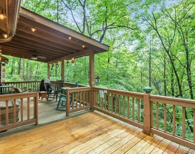 9 Briar Creek Road - Photo Thumbnail 27