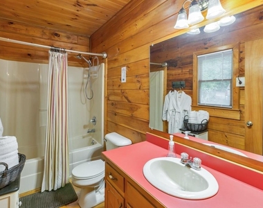 9 Briar Creek Road - Photo Thumbnail 6