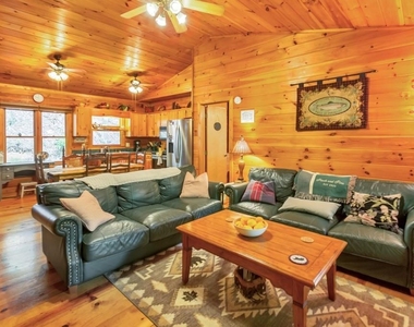 9 Briar Creek Road - Photo Thumbnail 15