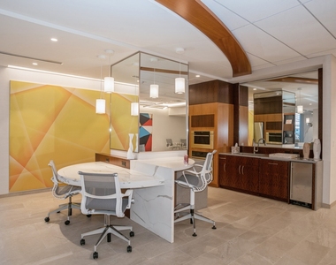400 E Randolph Street - Photo Thumbnail 35