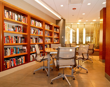 400 E Randolph Street - Photo Thumbnail 23