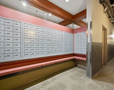 1500 W Monroe Street - Photo Thumbnail 14