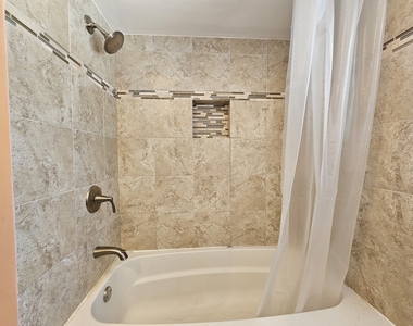 9924 Crawford Avenue - Photo Thumbnail 9