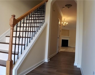 795 Arbor Gate Lane - Photo Thumbnail 9
