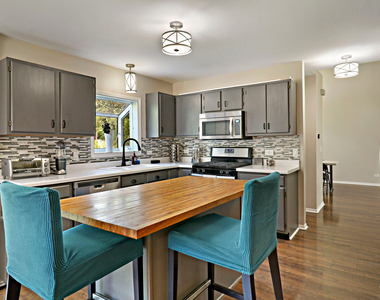 67 W Rustic Lane - Photo Thumbnail 7