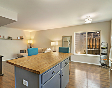67 W Rustic Lane - Photo Thumbnail 9