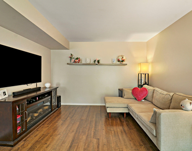 67 W Rustic Lane - Photo Thumbnail 11